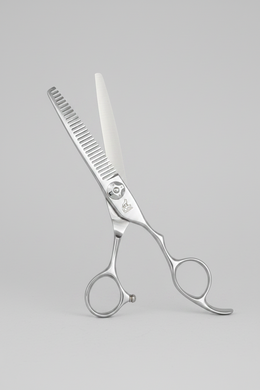 KANZ Duke Line QTM-263 — 5.8" Blending & Texturising Thinning Scissor